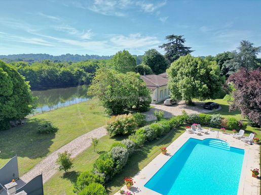 Maison 17 pièces 430 m² · à Saint-Seurin-de-Prats · 430 m² · 650 000 €