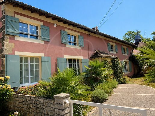 Maison 9 pièces 246 m² · à Flaujagues · 246 m² · 333 900 €