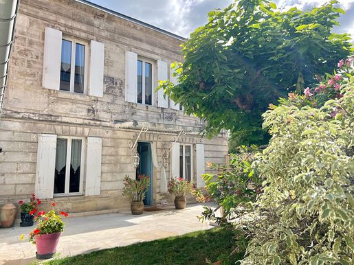 Maison 8 pièces 200 m² · à Libourne · 200 m² · 550 000 €