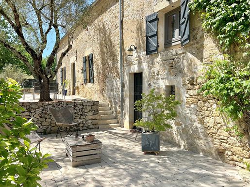 Maison 8 pièces 210 m² · à Gensac · 210 m² · 550 000 €
