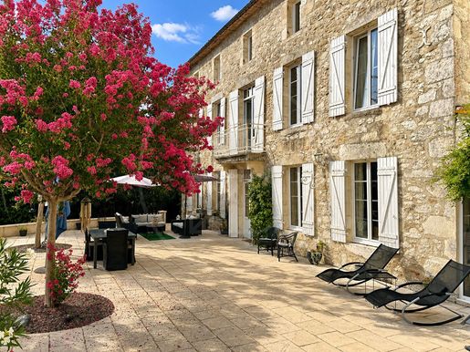 Maison 8 pièces 277 m² · à Vélines · 277 m² · 499 000 €