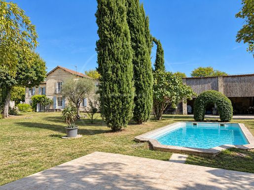 Maison 12 pièces 350 m² · à Moulon · 350 m² · 609 000 €