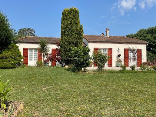 Maison 5 pièces 100 m² · à Duras · 100 m² · 249 000 €