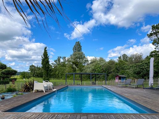 Maison 7 pièces 330 m² · à Libourne · 330 m² · 893 000 €