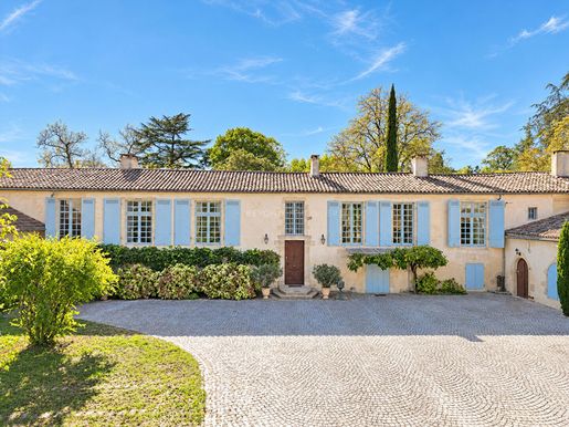 Maison 12 pièces 265 m² · à Cadillac-sur-Garonne · 265 m² · 1 310 000 €