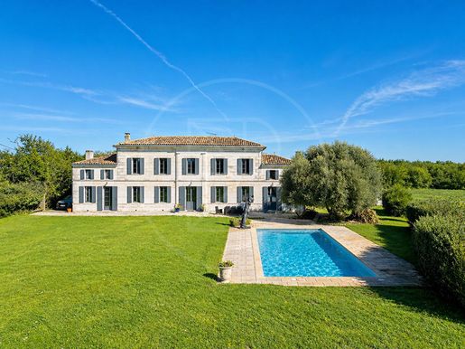 Maison 8 pièces 300 m² · à Libourne · 300 m² · 773 500 €