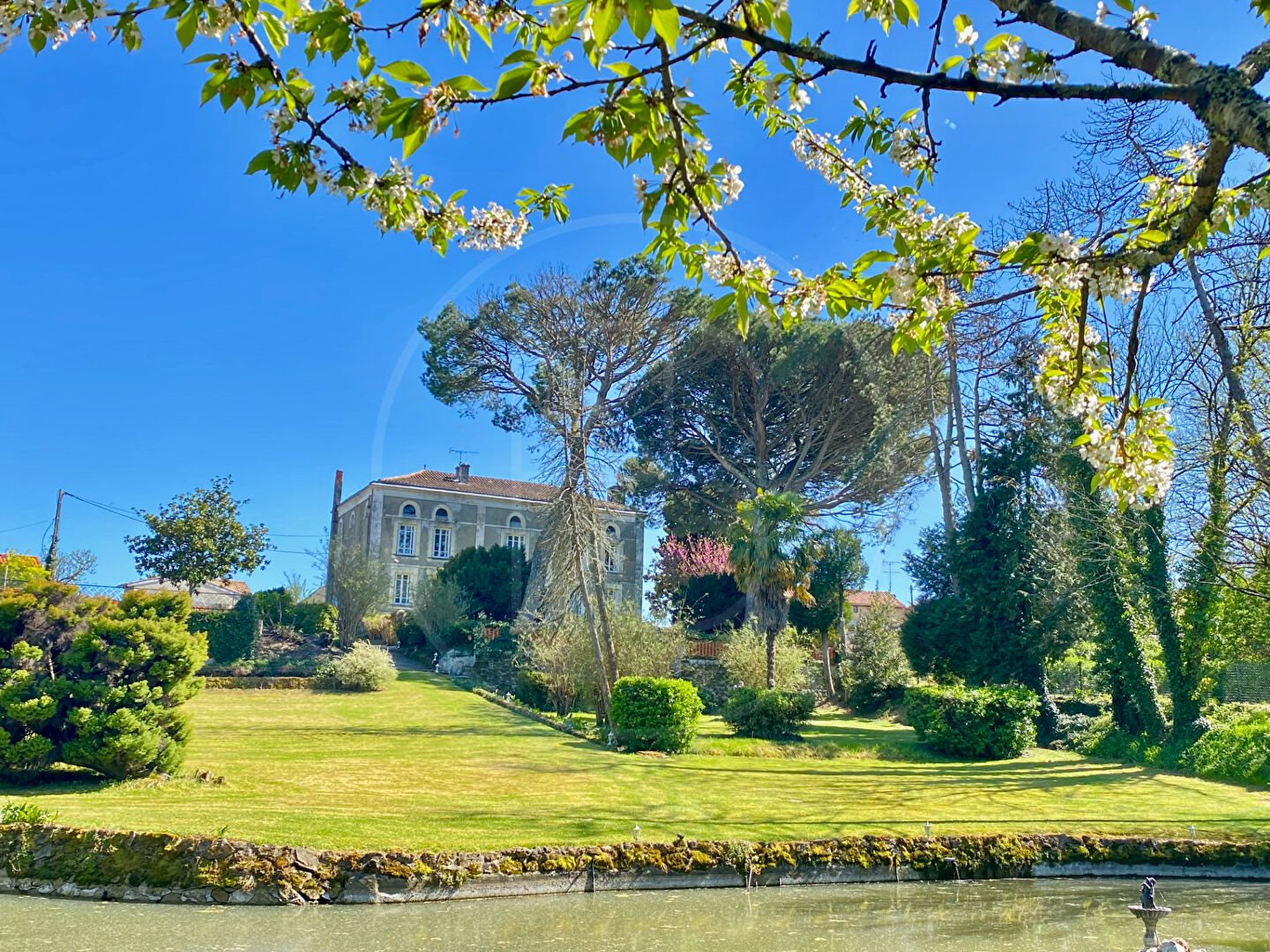 Maison à vendre, 375m², Coutras