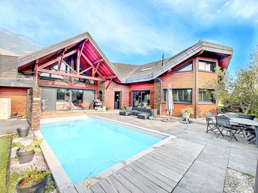 Maison 4 pièces 172 m² · à Drumettaz-Clarafond · 172 m² · 1 040 000 €