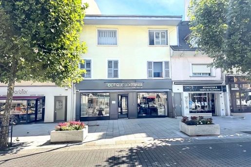 Maison 13 pièces 281 m² · à Aix-les-Bains · 281 m² · 1 350 000 €
