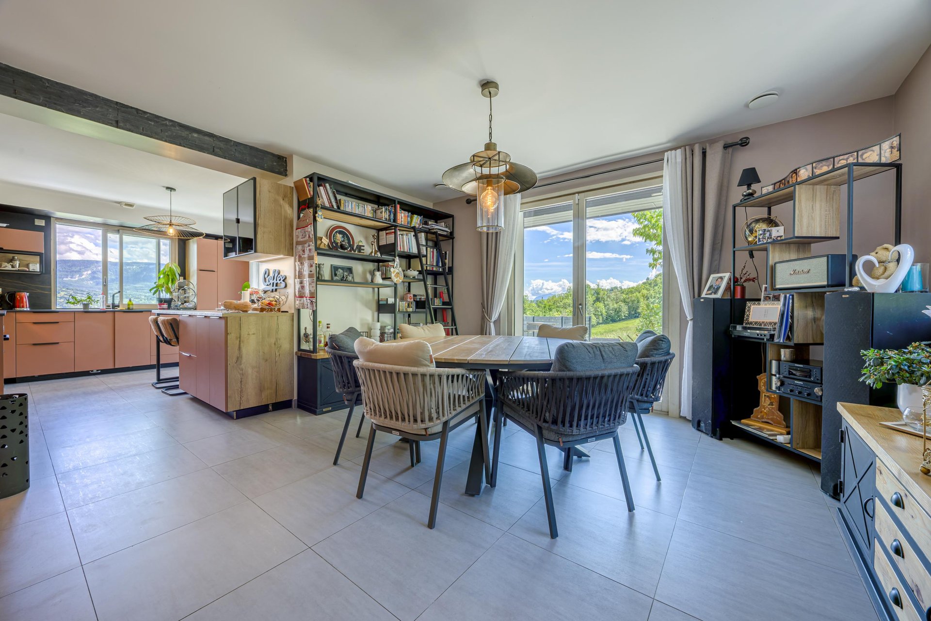 Maison à vendre, 226m², Entrelacs
