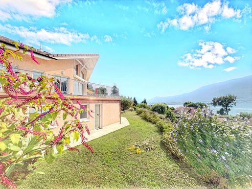 Maison 9 pièces 253 m² · à Tresserve · 253 m² · 2 600 000 €
