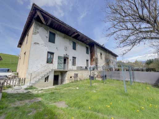 Appartement 5 pièces 75 m² · à Saint-Ours · 75 m² · 315 000 €