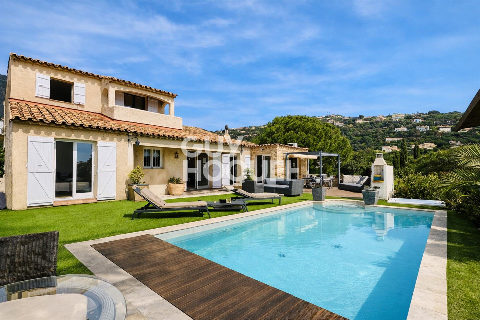 Maison à vendre, 159m², Cavalaire-sur-Mer