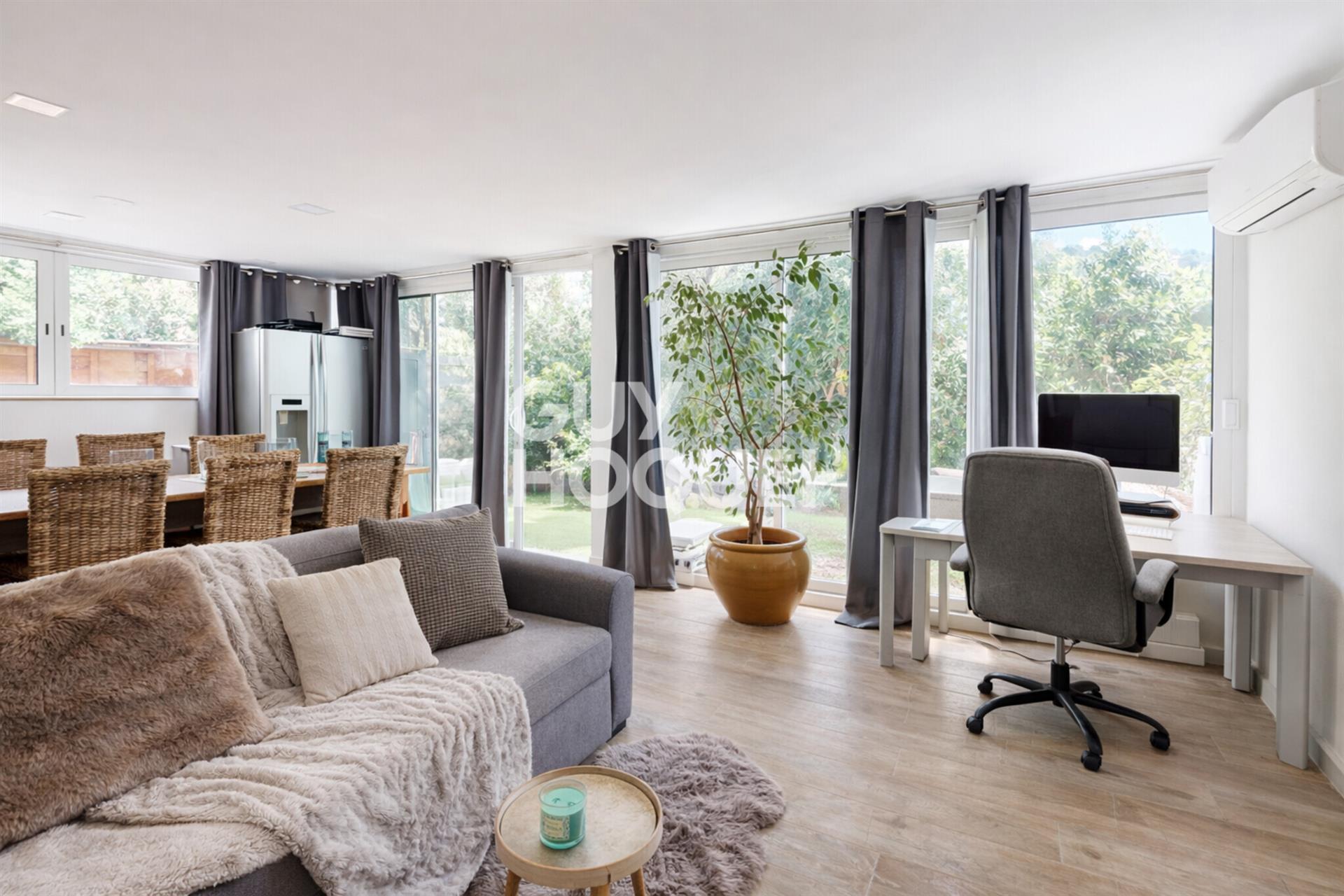 Maison à vendre, 159m², Cavalaire-sur-Mer