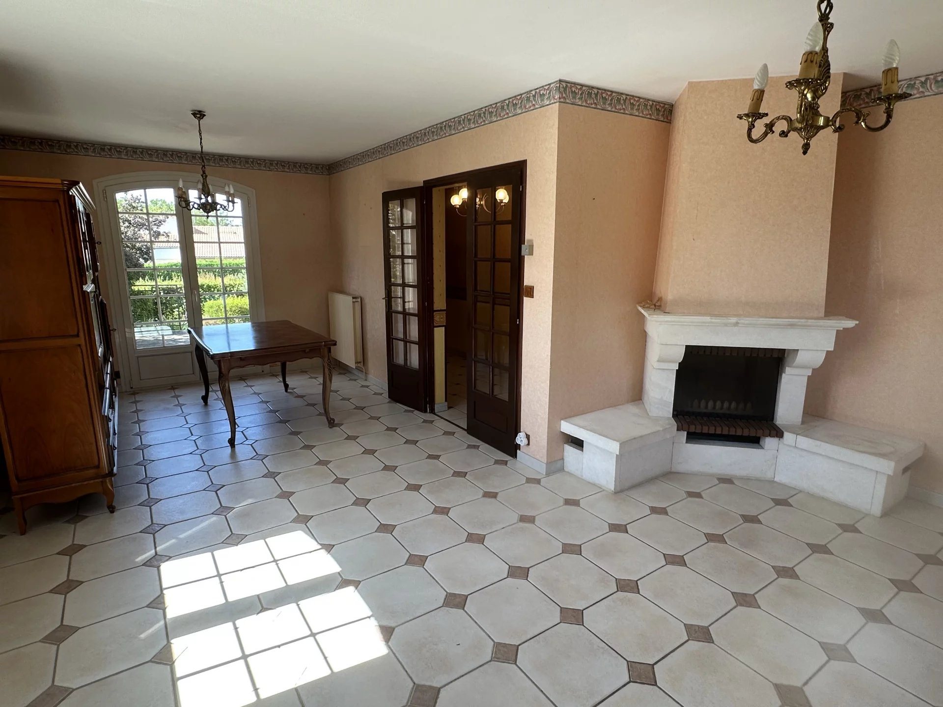 Maison à vendre, 140m², Gençay