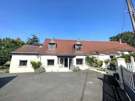 Maison 9 pièces 190 m² · à Ligueil · 190 m² · 286 000 €