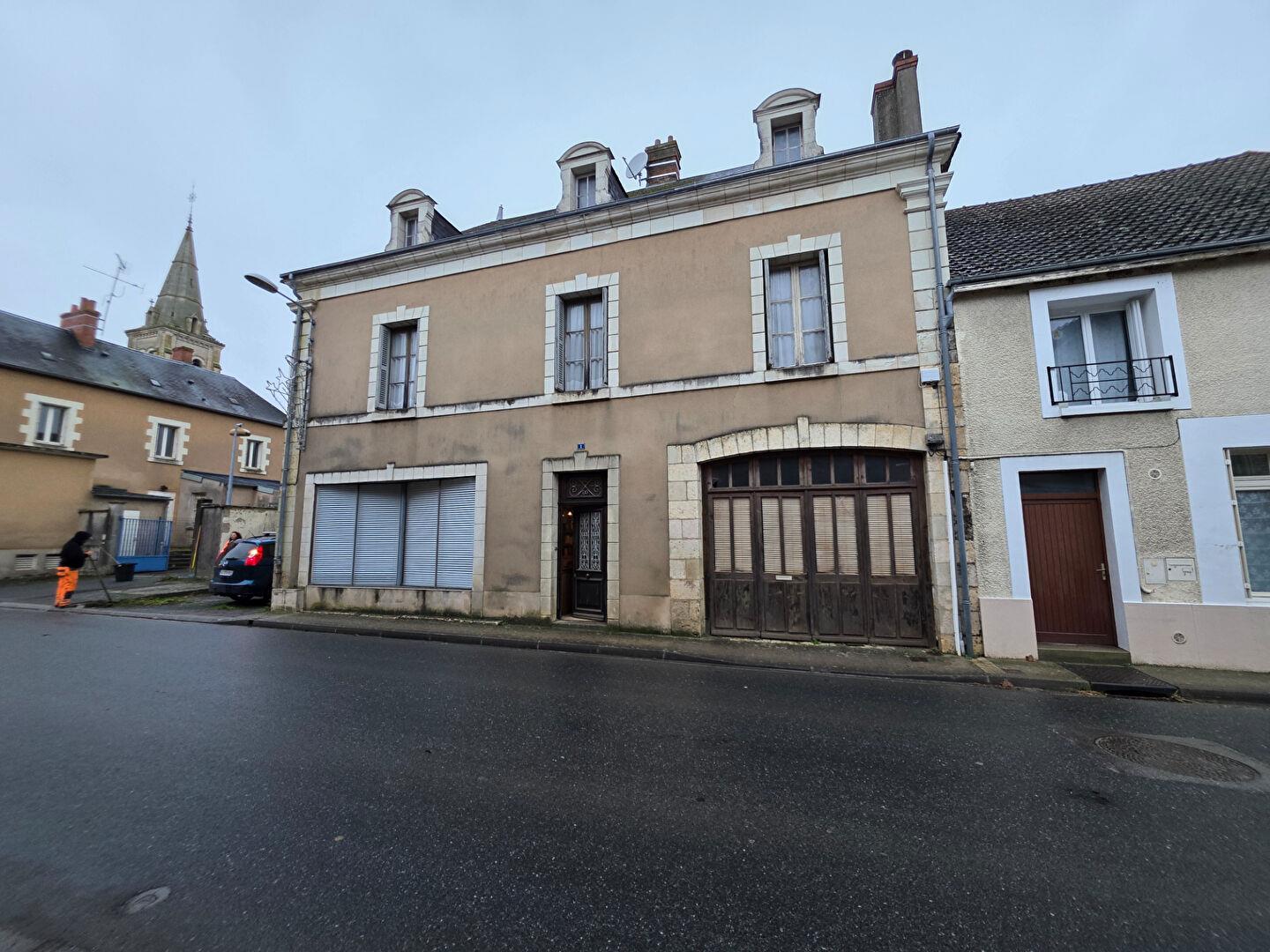 Maison à vendre, 150m², Tournon-Saint-Martin