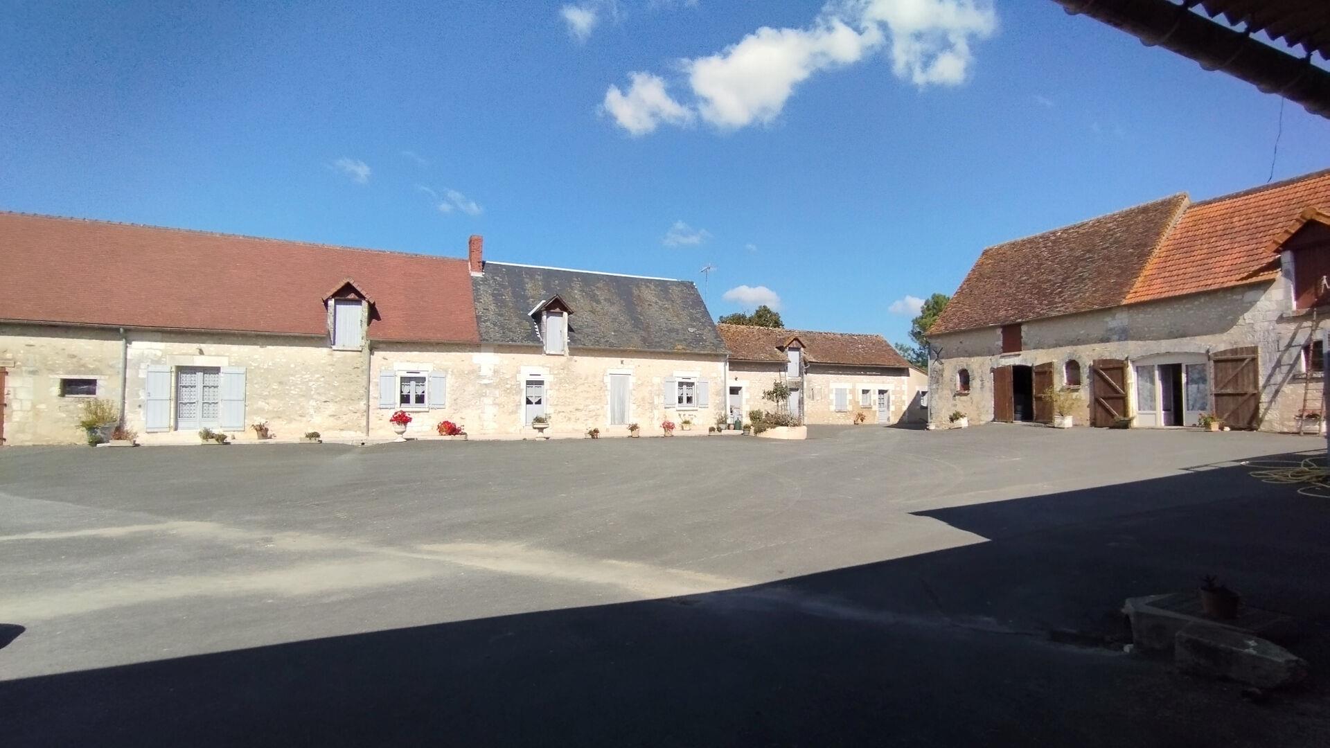 Maison à vendre, 160m², Charnizay