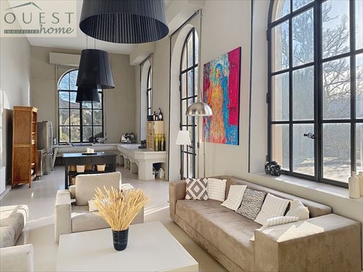 Maison 8 pièces 371 m² · à Charbonnières-les-Bains · 371 m² · 1 500 000 €