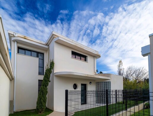 Maison 4 pièces 109 m² · à Salon-de-Provence · 109 m² · 550 000 €