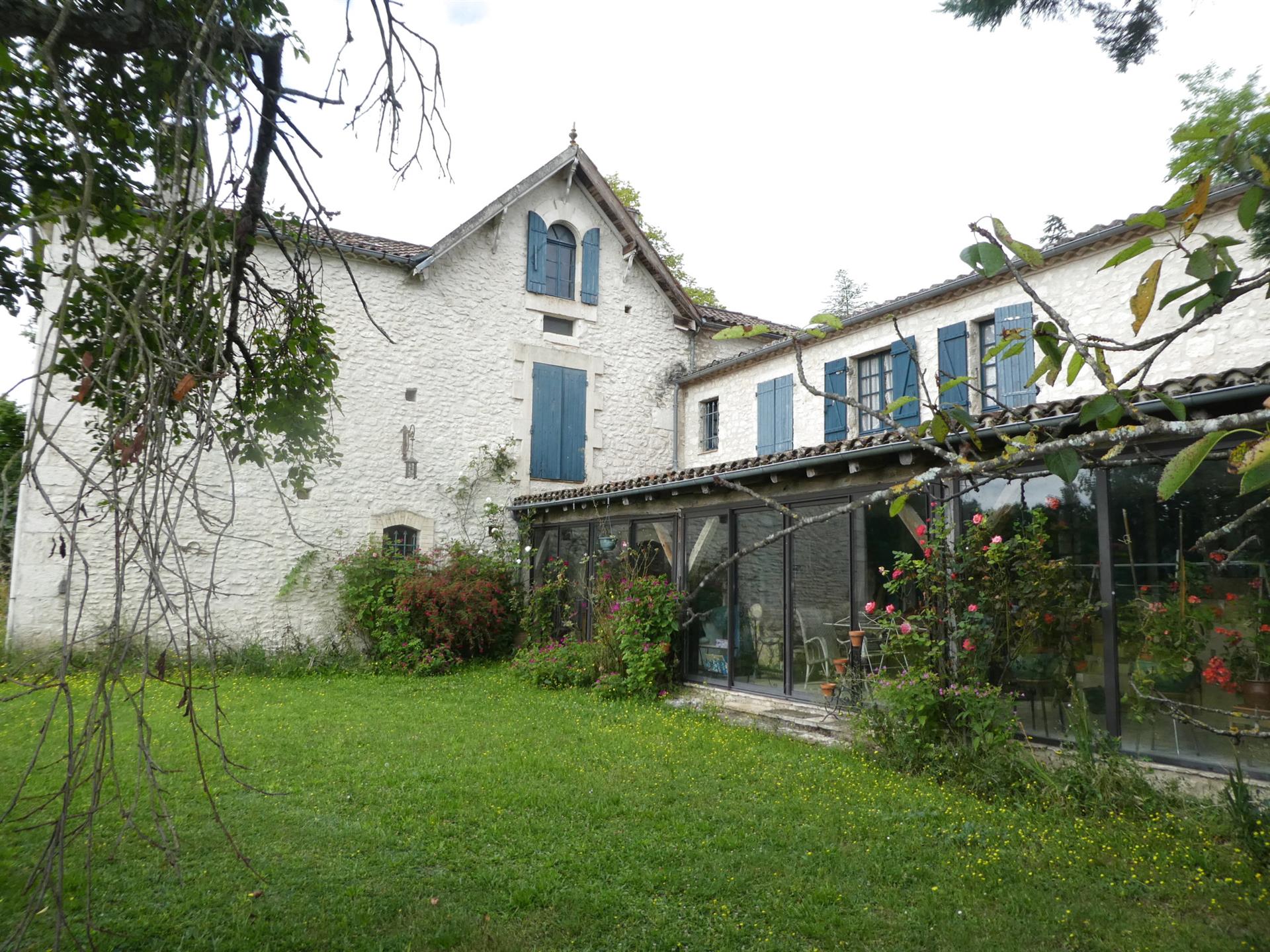 Maison à vendre, 280m², Montaigu-de-Quercy