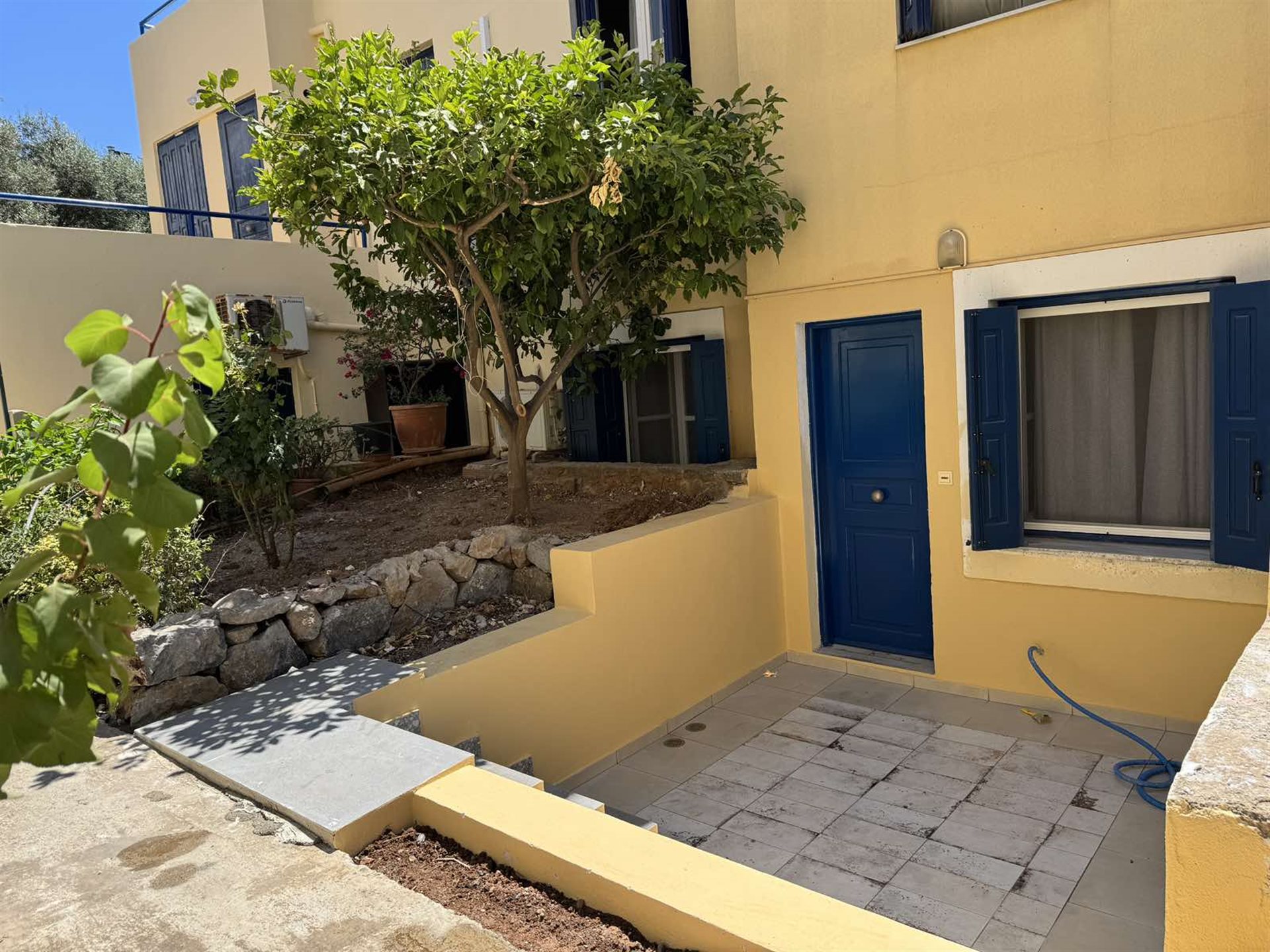 Advert pic 0