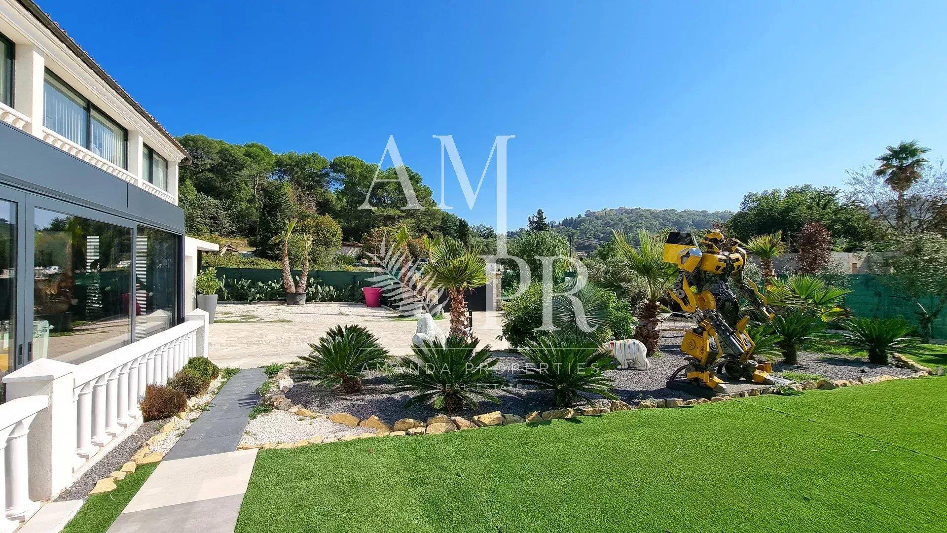 Maison à vendre, 375m², Mougins