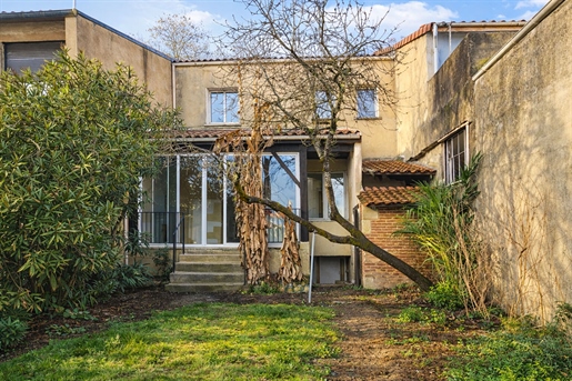 Immeuble 3 pièces · à Bergerac · 171 000 €