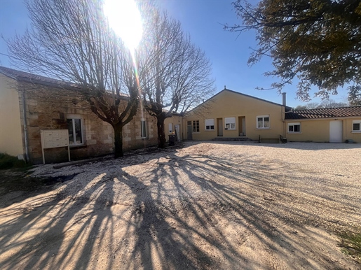 Immeuble 12 pièces 212 m² · à Bergerac · 212 m² · 522 500 €