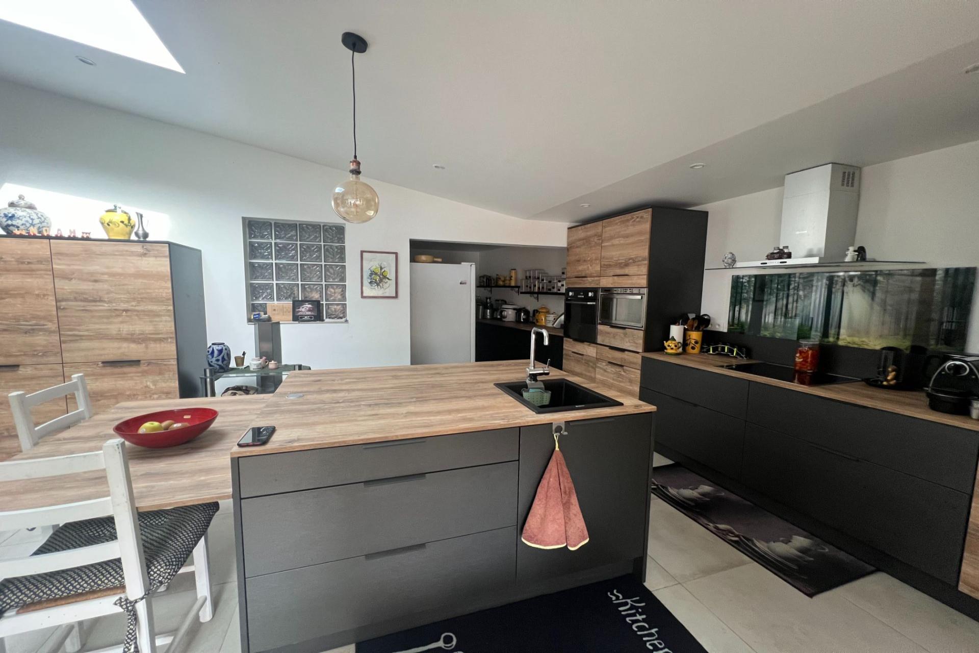 Maison à vendre, 167m², Uzès