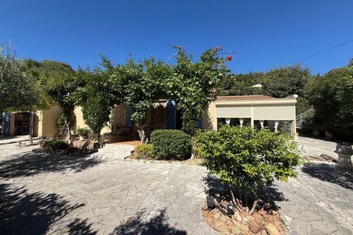 Maison 5 pièces 117 m² · à Saint-Quentin-la-Poterie · 117 m² · 449 000 €