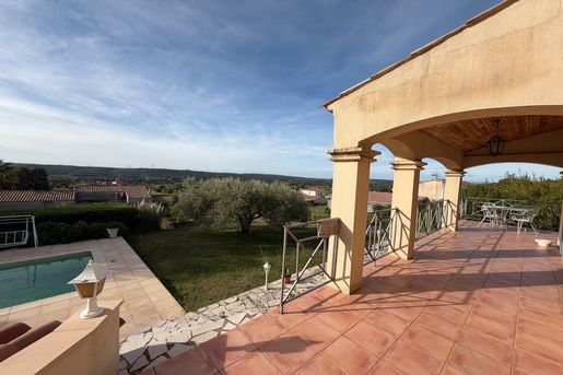 Maison 5 pièces 124 m² · à Uzès · 124 m² · 441 000 €