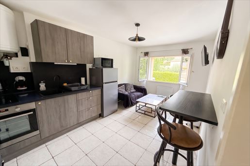 Appartement 2 pièces 24 m² · à Uzès · 24 m² · 120 000 €