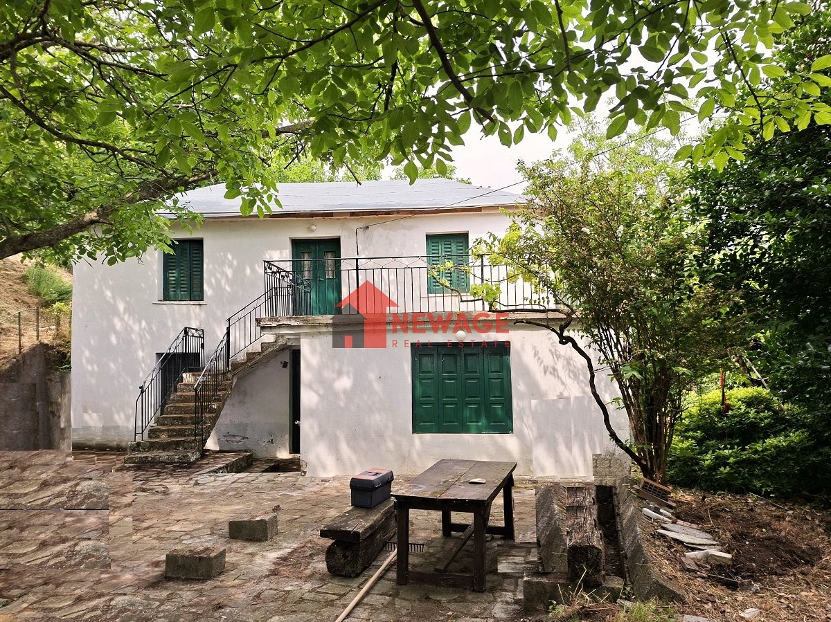 À vendre ancienne maison en pierre de 145 m² à Tsagarada, Pélion