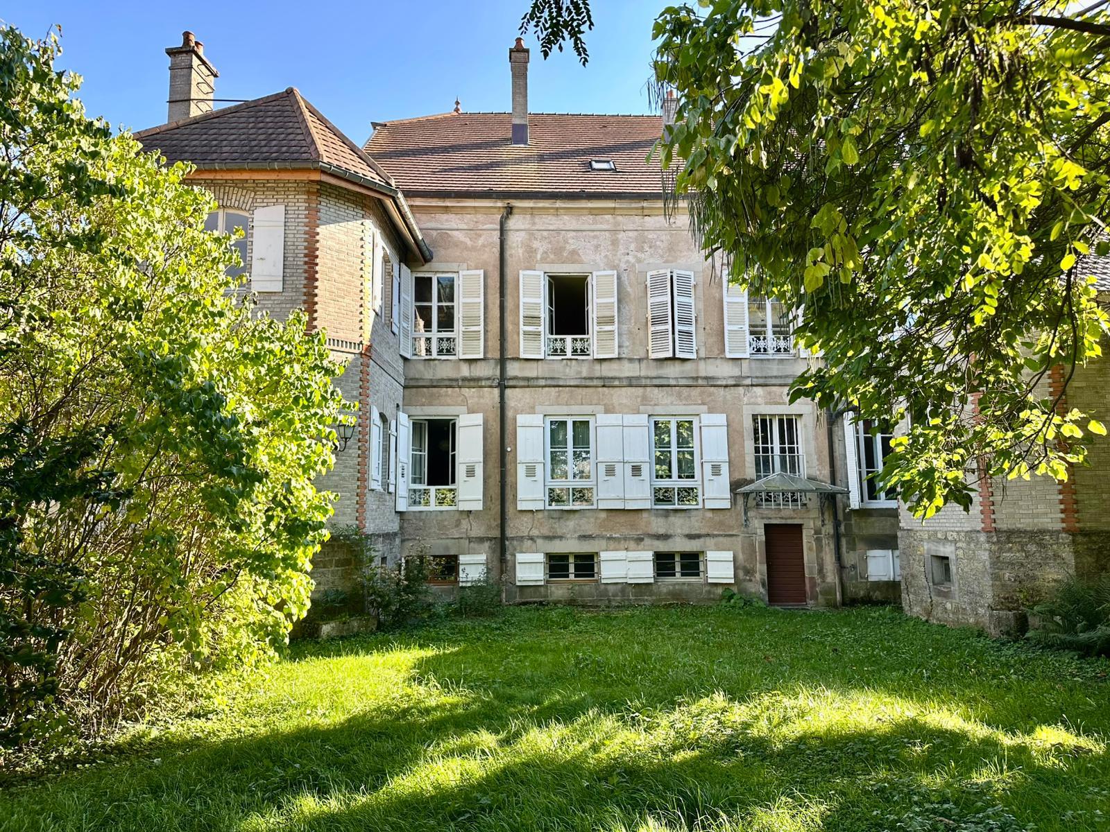 Maison à vendre, 316m², Lure
