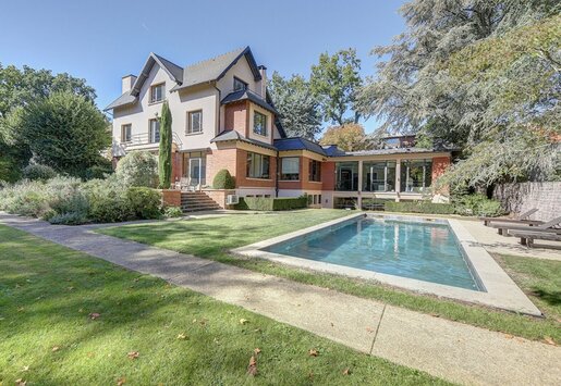 Maison 10 pièces 584 m² · à Garches · 584 m² · 3 990 000 €