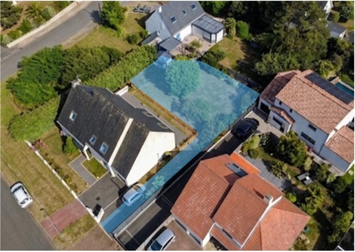 Terrain 400 m² · à La Baule-Escoublac · 400 m² · 183 600 €