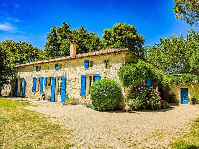 7 pièces 250 m² · à Duras · 250 m² · 420 000 €