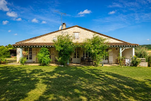 Maison 5 pièces 150 m² · à Duras · 150 m² · 341 000 €