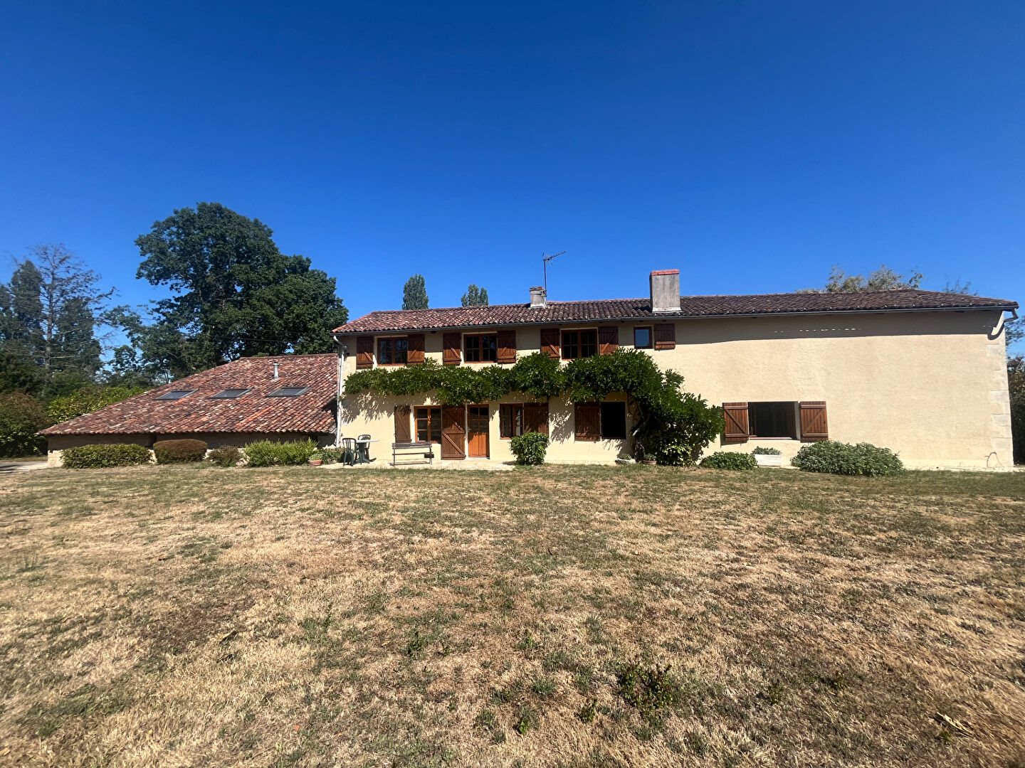 Maison 8 pièces 317 m² · à Gizay · 317 m² · 365 000 €
