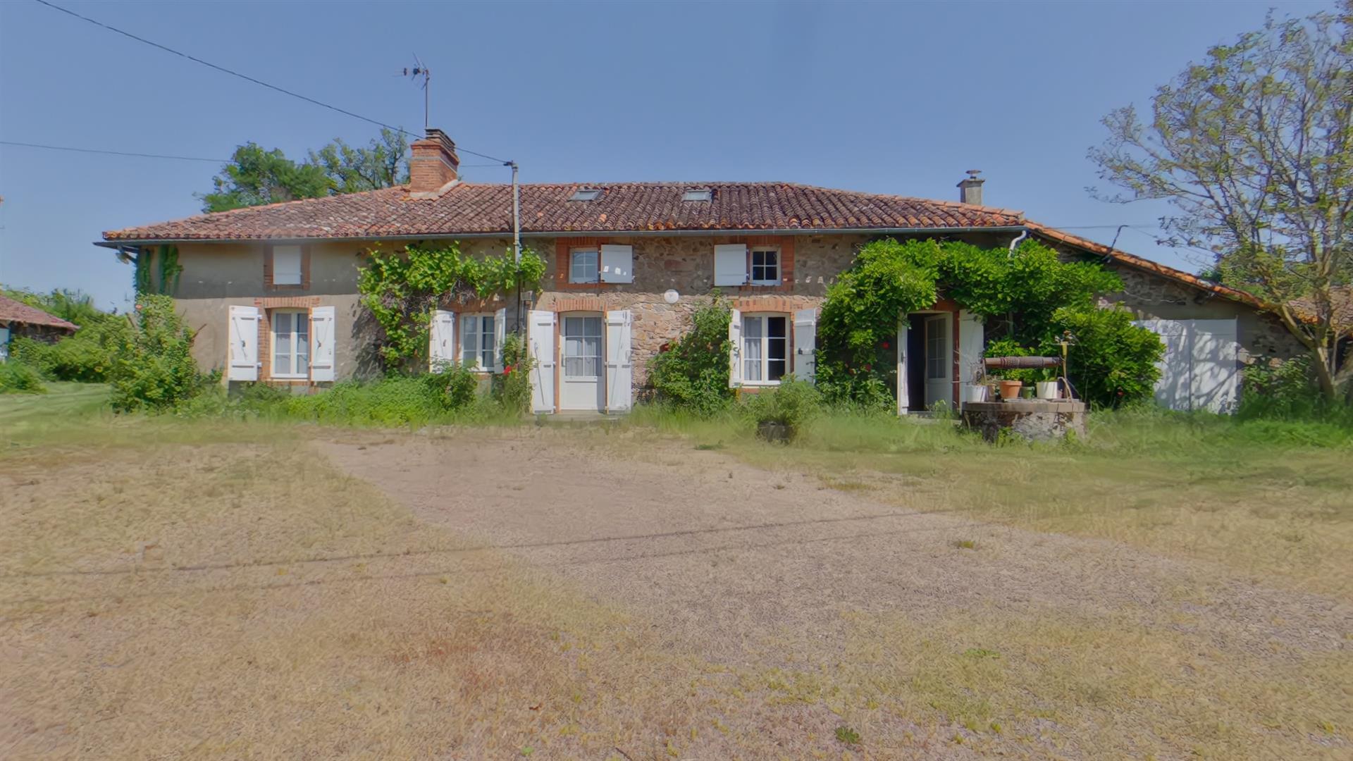 Maison à vendre, 141m², Luchapt