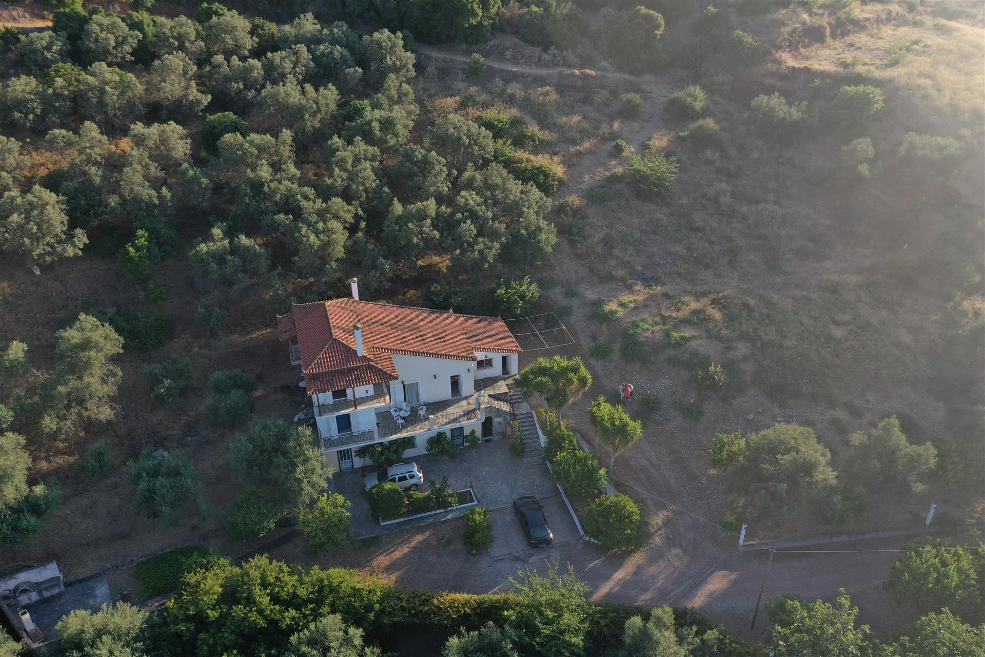 4-Bedrooms' House With 8100 Sq.M. Land And Unlimited Views To The Sea - Selinountas