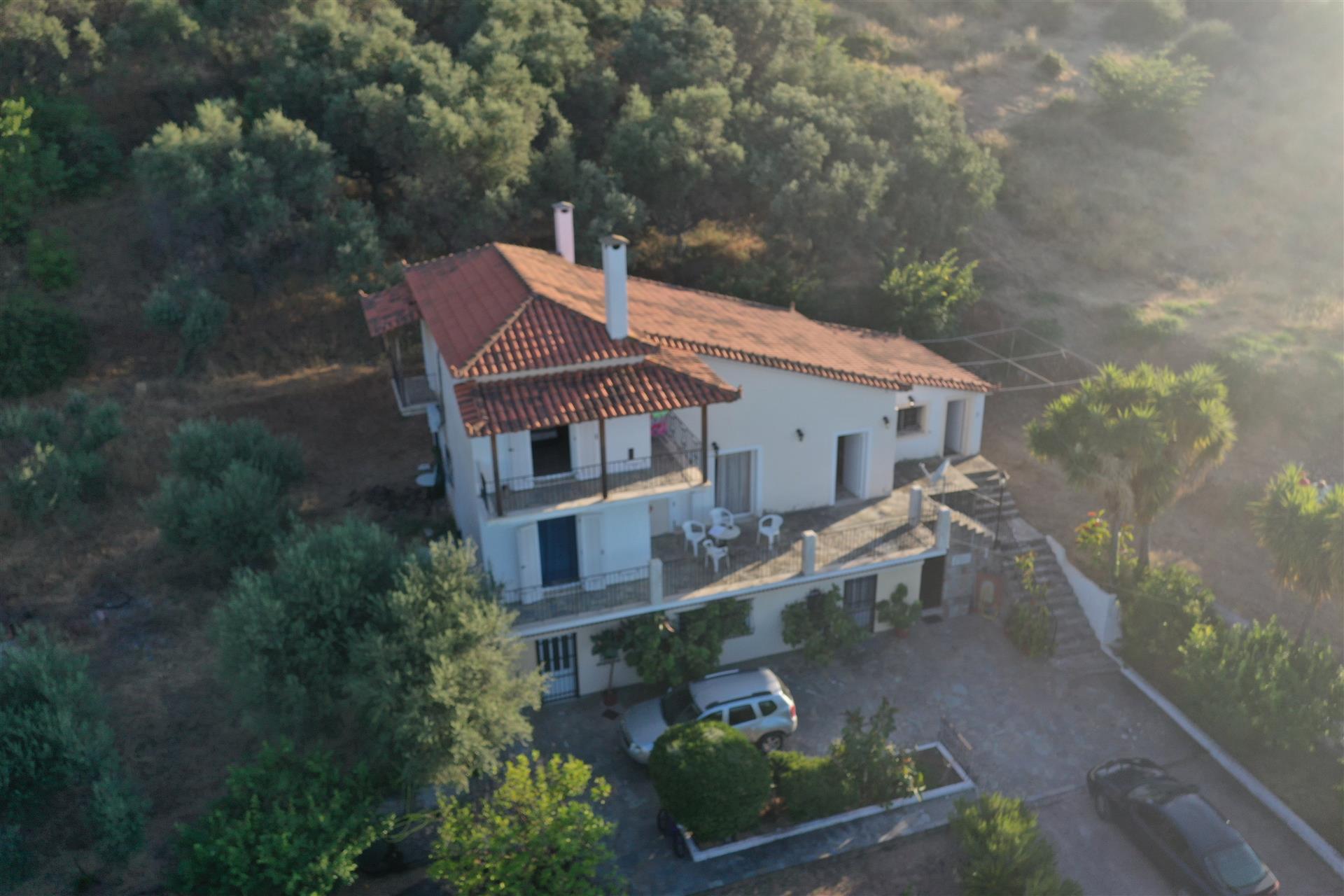 4-Bedrooms' House With 8100 Sq.M. Land And Unlimited Views To The Sea - Selinountas
