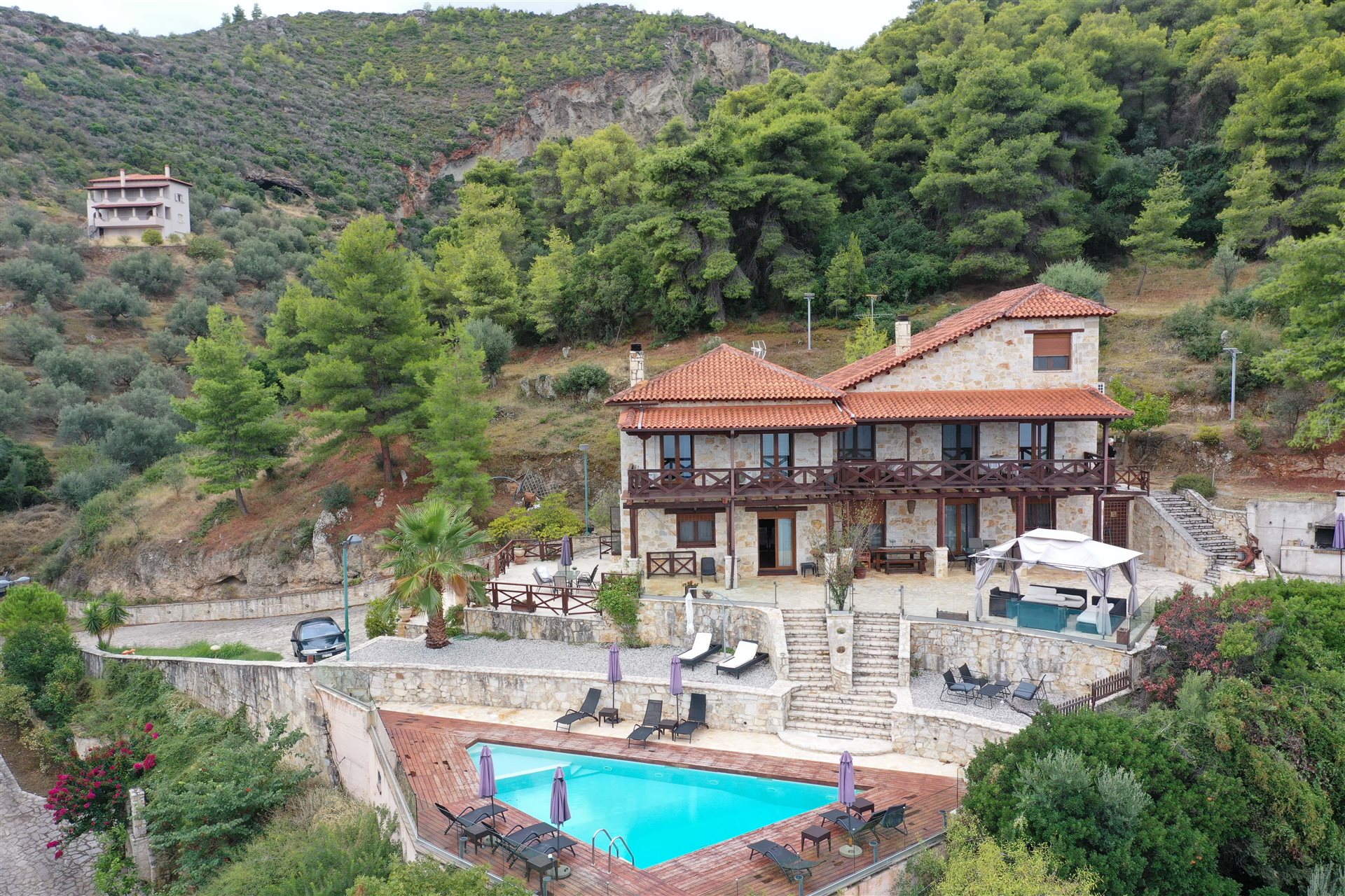 Villa De Luxe De 300 M², 4 Chambres, Vue Mer Et Piscine À Platanos Akrata