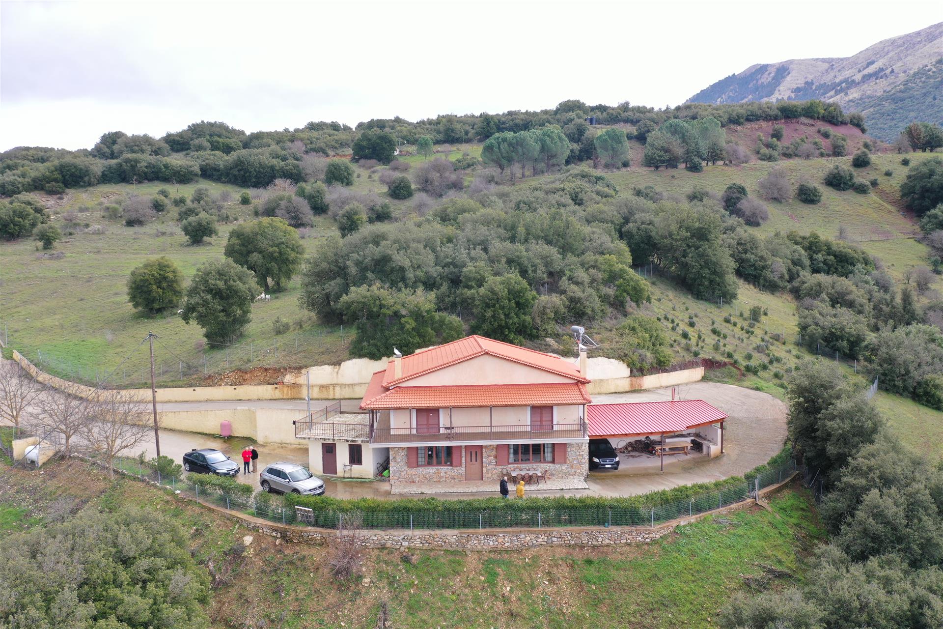 Casă unifamilială unică cu două etaje, 205 mp, în Skepasto Kalavryton