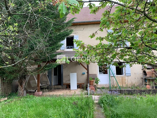 Maison 5 pièces 146 m² · à Beaufort · 146 m² · 136 000 €