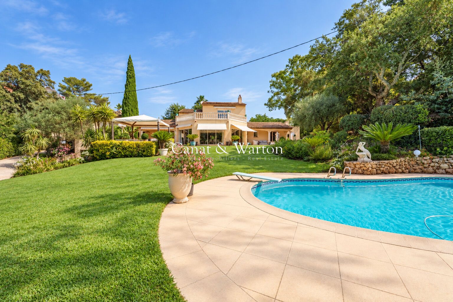 Maison à vendre, 324m², Saint-Raphaël