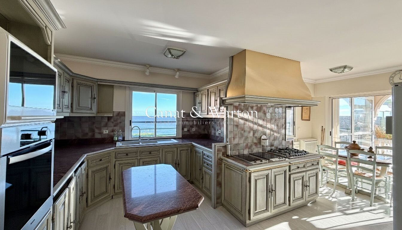 Appartement à vendre, 180m², Fréjus