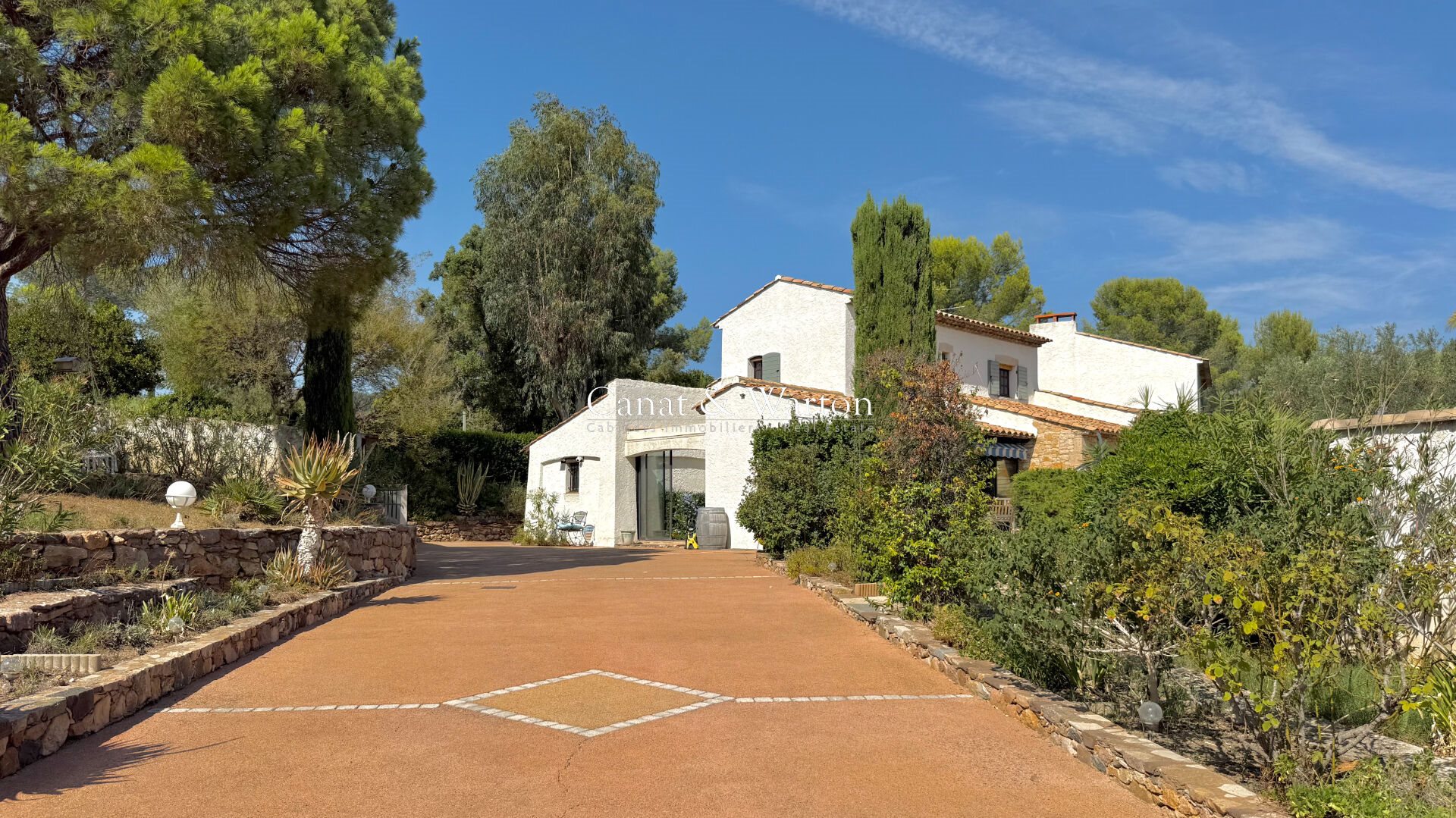 Maison à vendre, 350m², Puget-sur-Argens