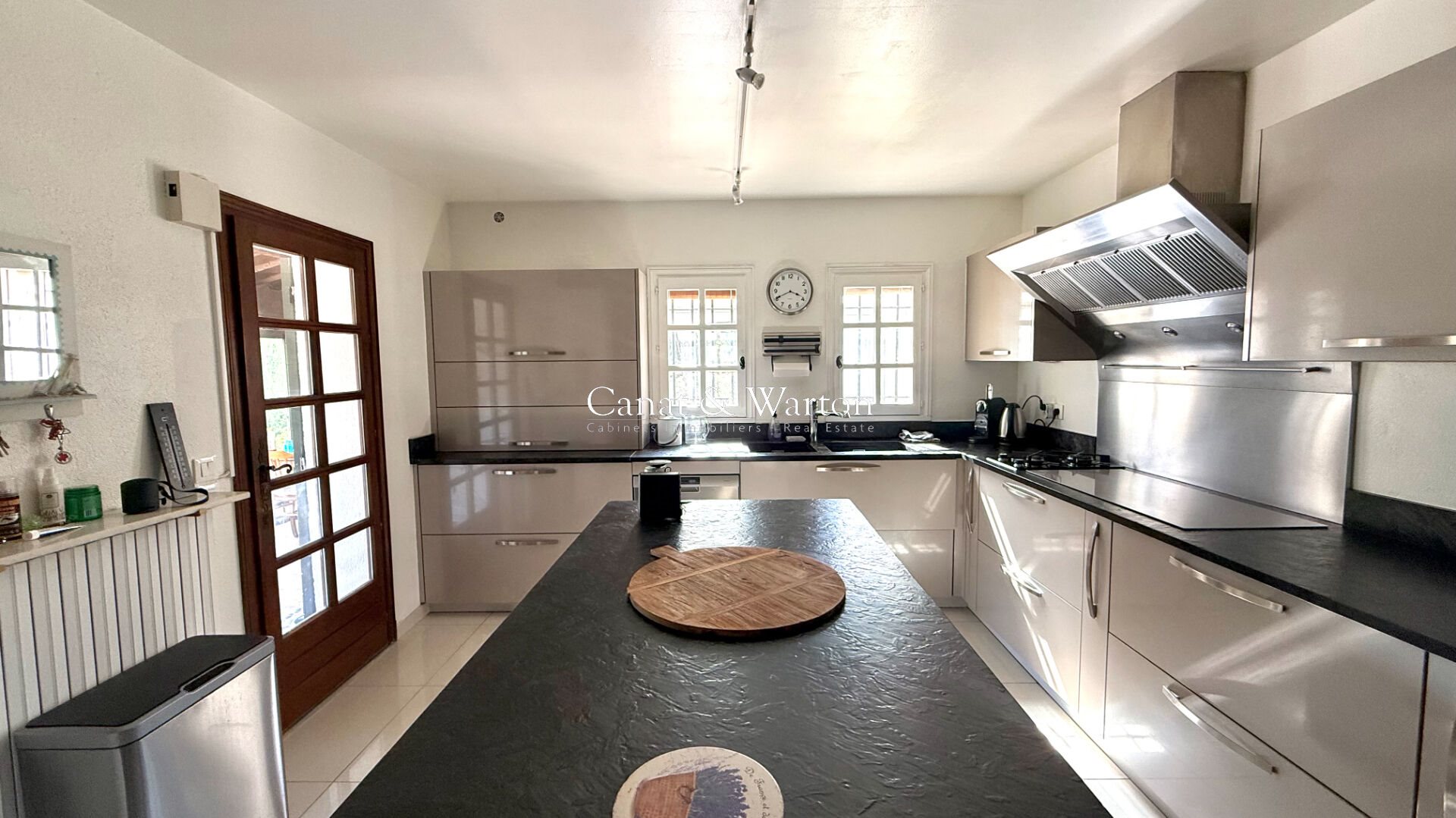 Maison à vendre, 350m², Puget-sur-Argens
